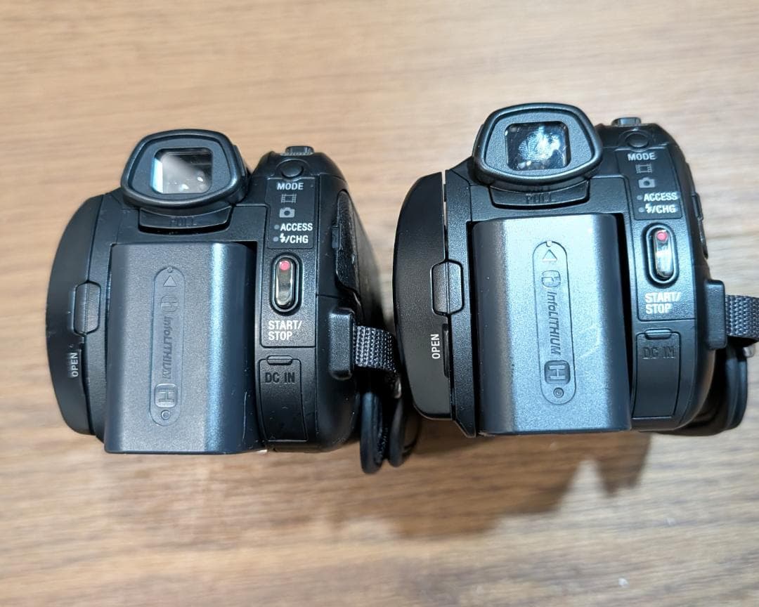 【2台】SONY HDR-XR520V デジタルビデオカメラ　ソニー