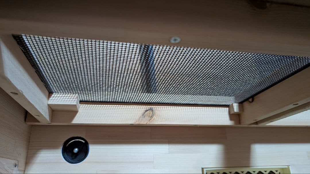 アルミサッシ仕様。赤松集成材１８ミリ900×500×500蜜蝋オイル仕上げ