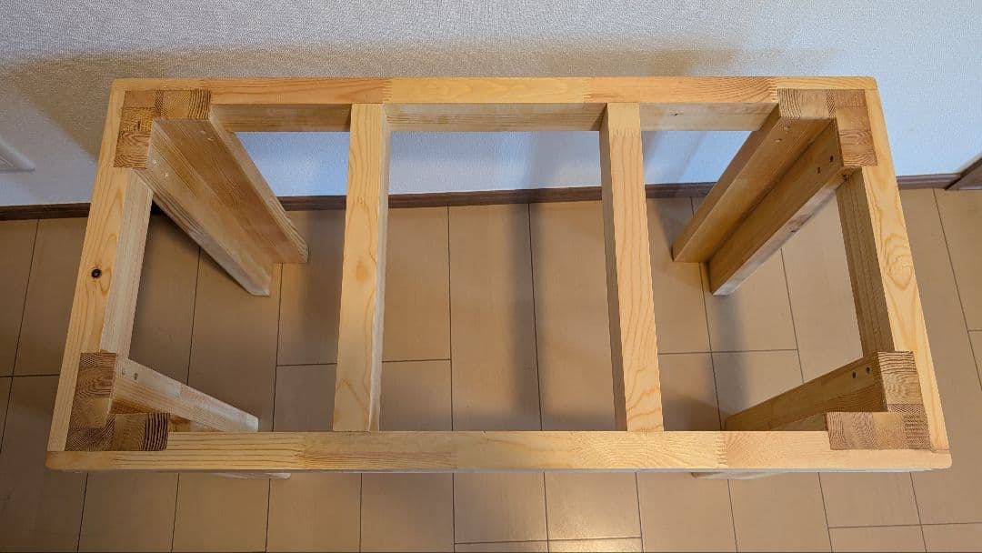 アルミサッシ仕様。赤松集成材１８ミリ900×500×500蜜蝋オイル仕上げ