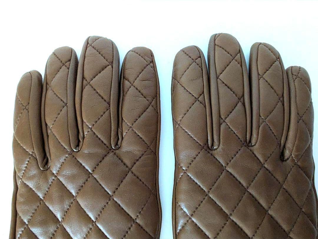 ⭐ゴン GIORGIO ARMANI キルティングデザイン手袋 ボタン付き