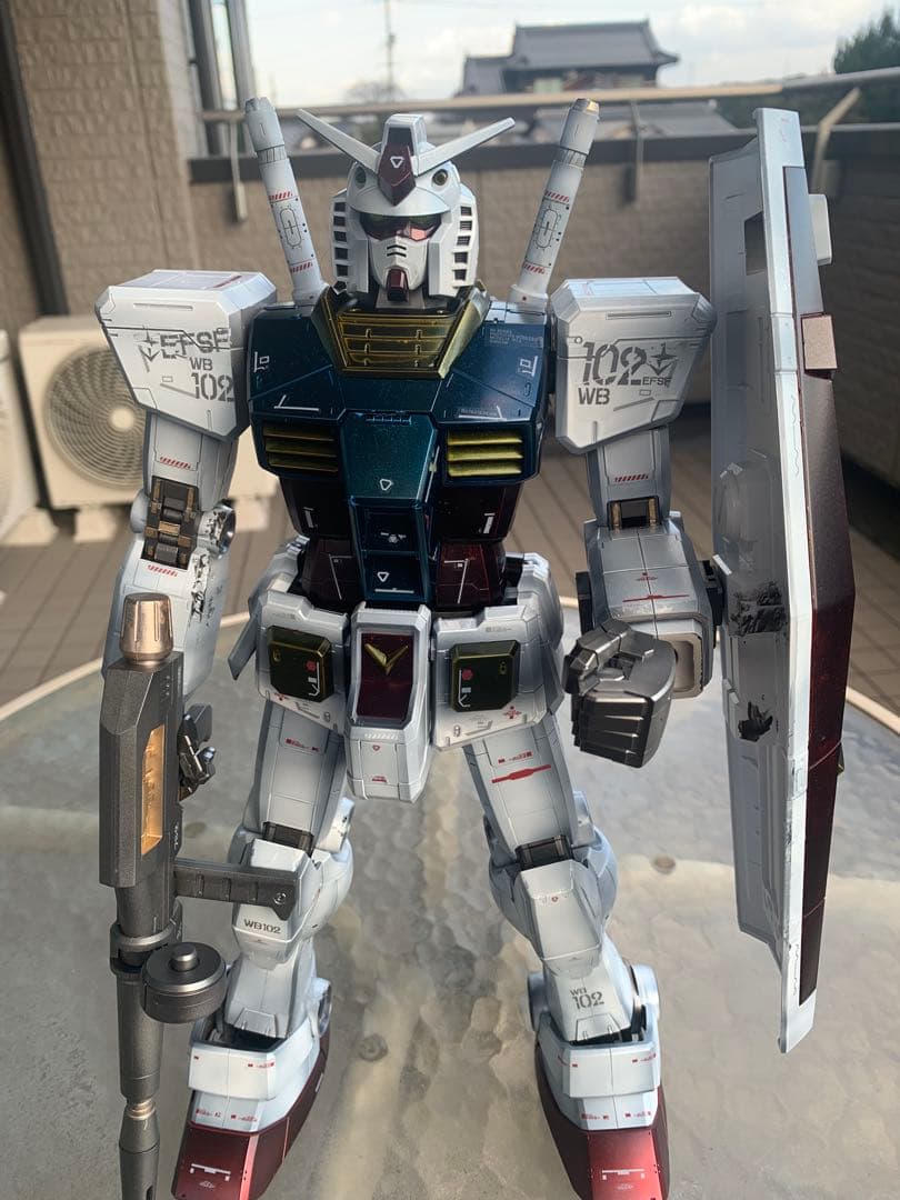 1/48スケール メガサイズガンダム と組立体験版他有り。