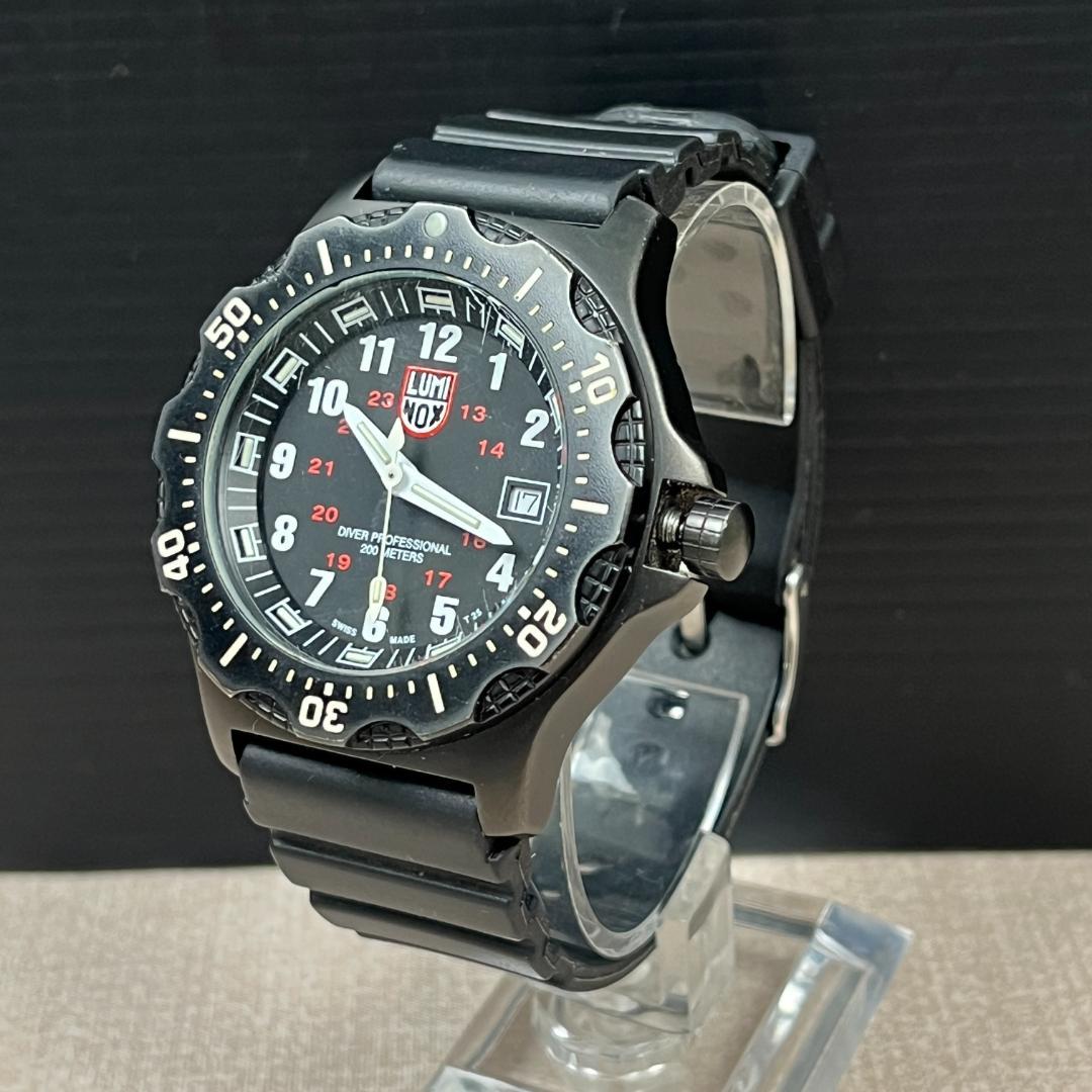 55 LUMINOX ルミノックス 8400シリーズ 防水機能 200M 腕時計