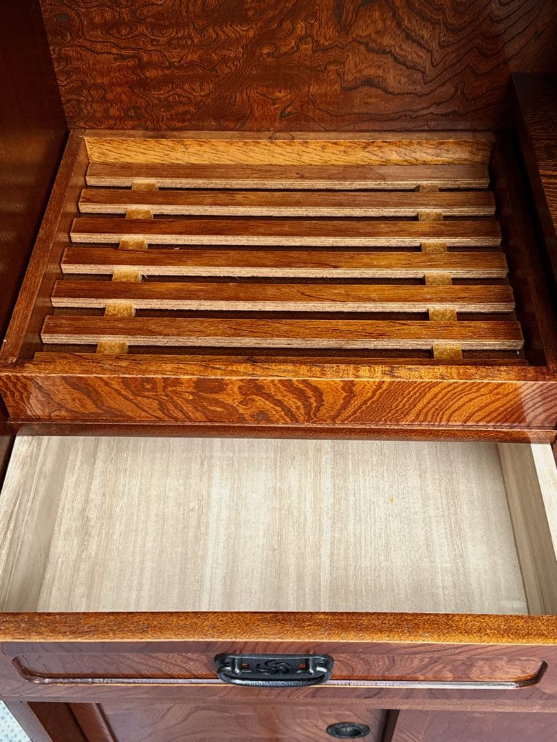 【美品】茶箪笥　昭和レトロ　箪笥　飾り棚　カップボード　茶室棚