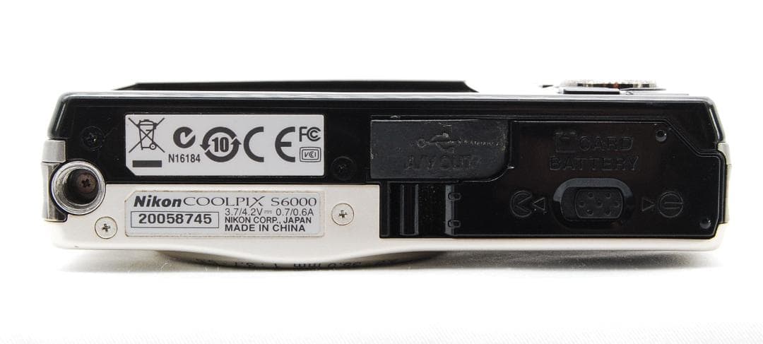【動作確認済】Nikon CoolPix S6000一部難ありバッテリー充電器付