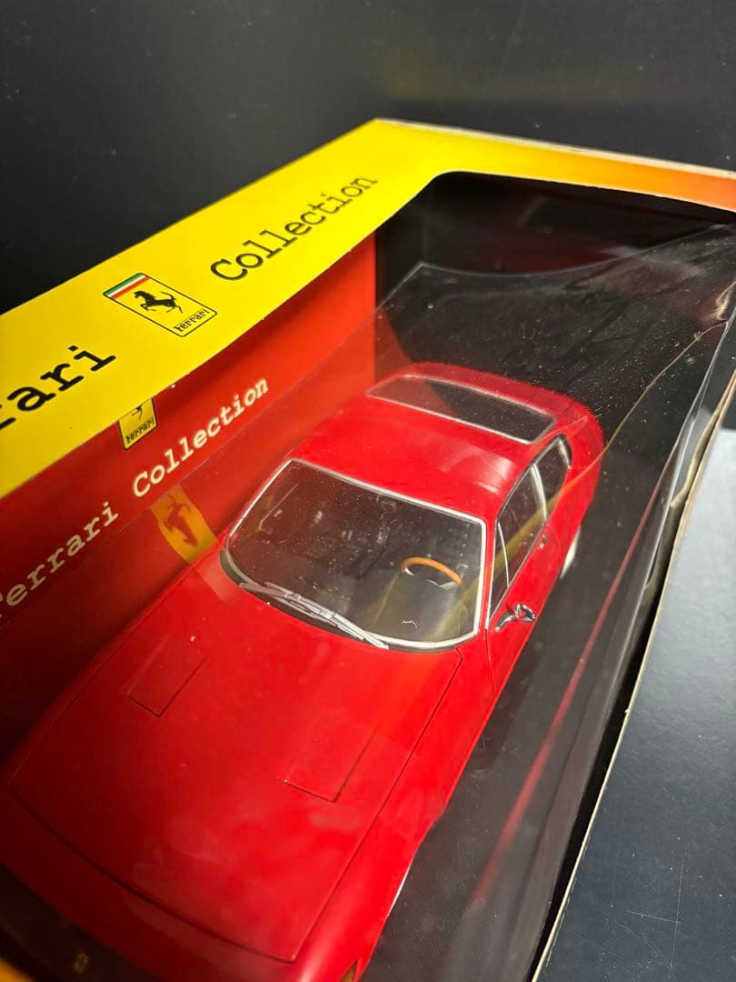 KYOSHO Ferrari 365GTB/4 1:18 スケール