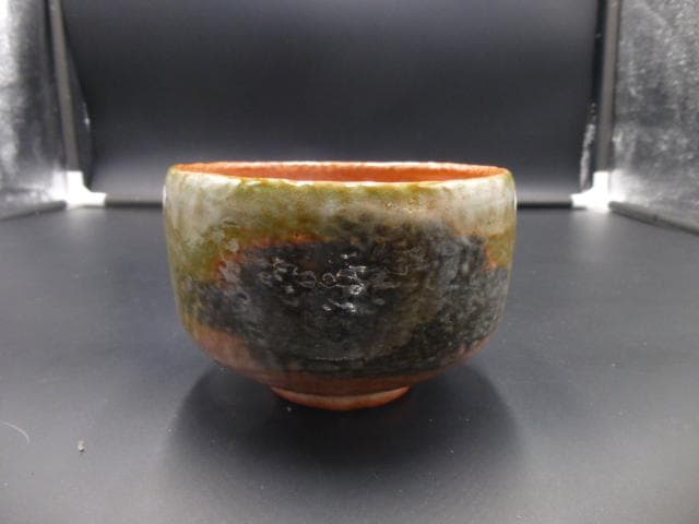 楽吉左衛門　十五代　直入　道入鵺写　赤茶碗／共箱・共布／裏千家十五代鵬雲斎極め箱