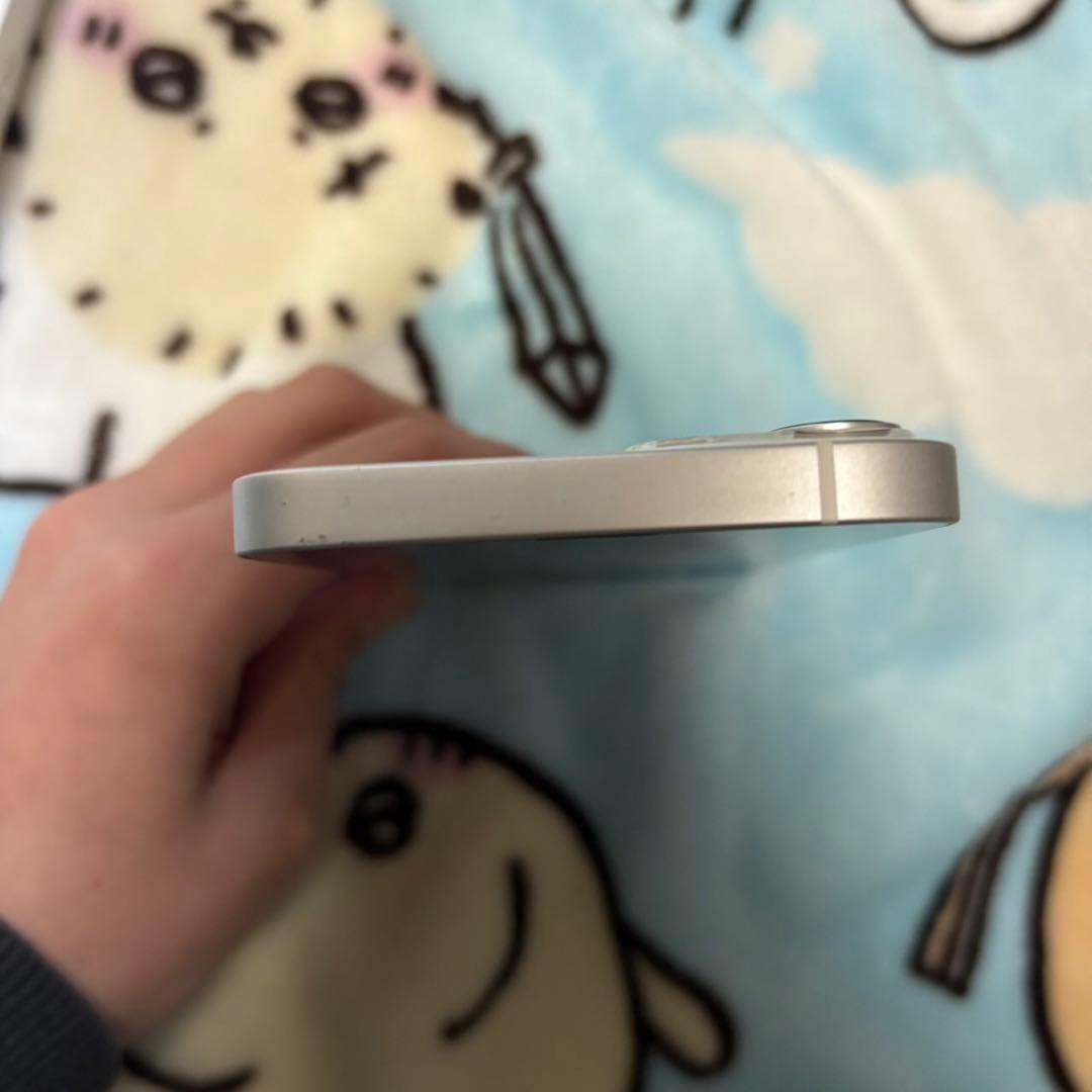 A*a様 Apple iPhone 13 ホワイト 本体