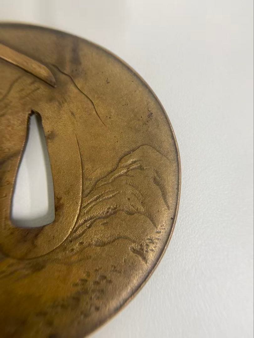 迫力の逸品　鐔鍔つば　『陽光刻』　在銘　鬼鐘馗図