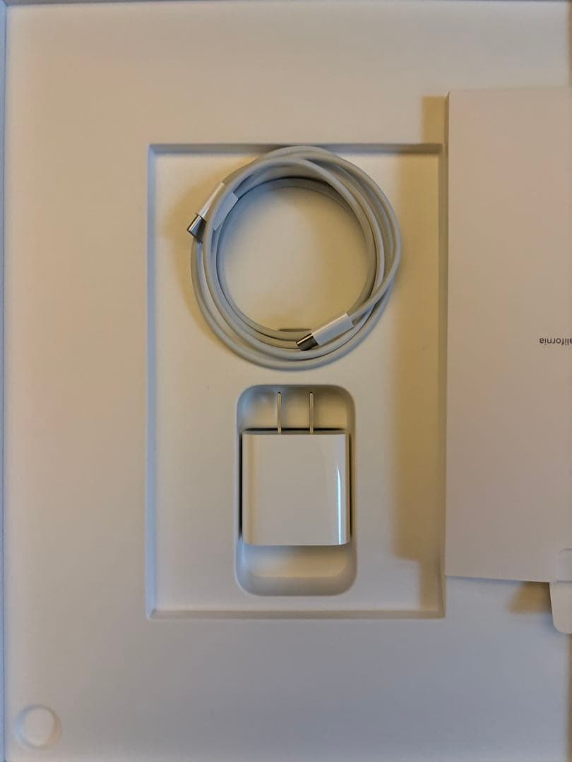 美品キーボード付12.9 iPad Pro 第三世代 256cellular