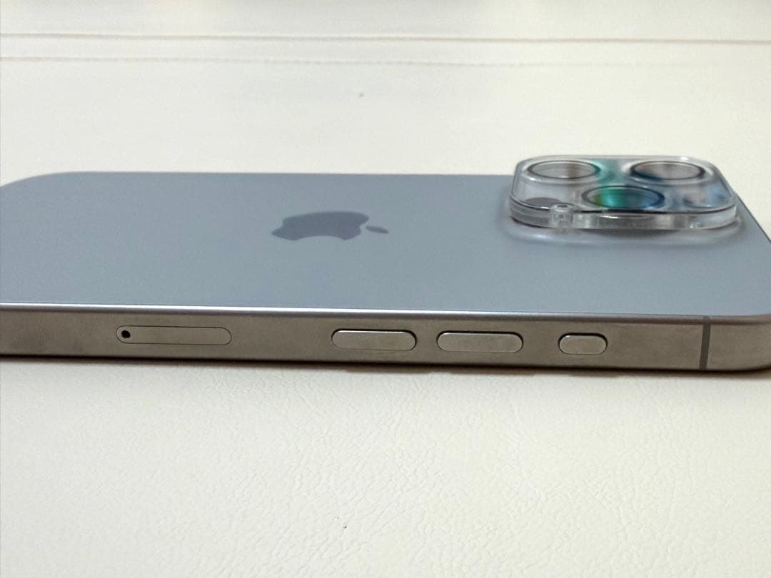 iPhone15 Pro 256GB SIMフリー 本体 ナチュラルチタニウム