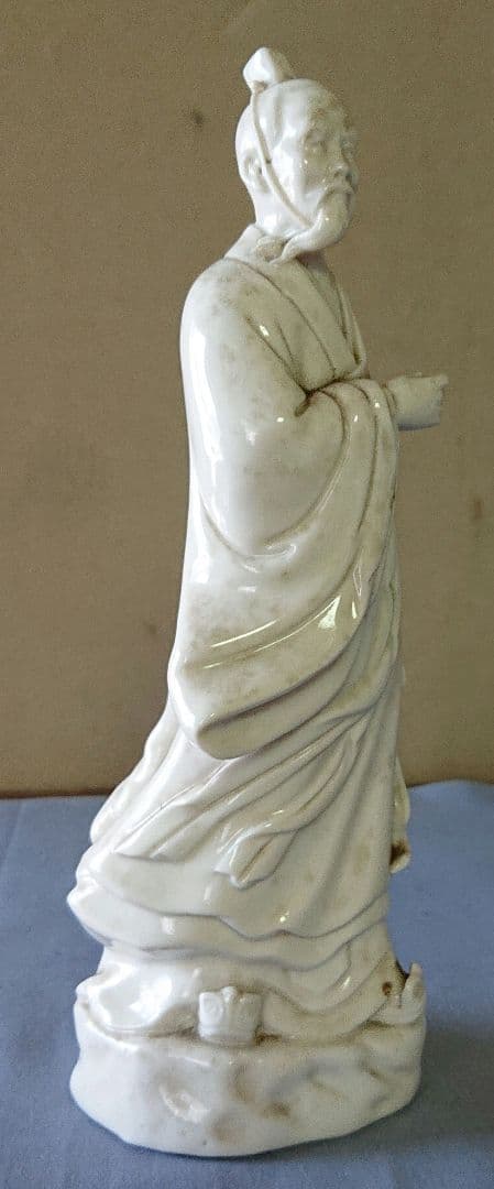 中国白磁賢人の置物