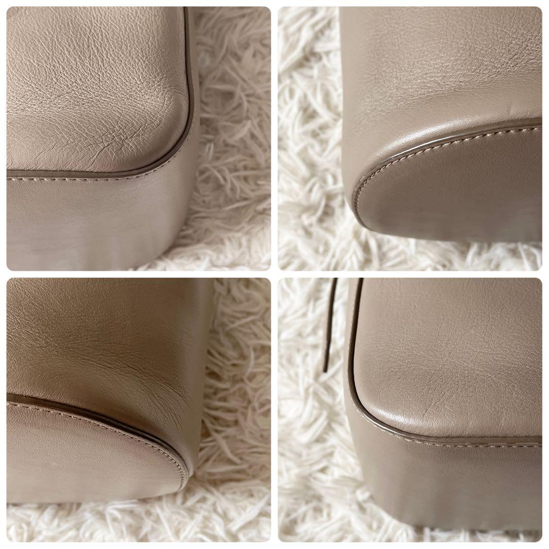 J&M DAVIDSON　クイバー バケット　ハンドバッグ　レザー　ベージュ