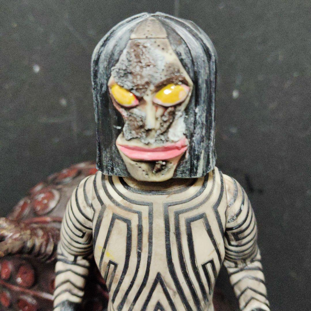 しんウルトラ怪獣旧型絶版ソフビカネゴン.ガラモン.タッコング.初代宇宙人