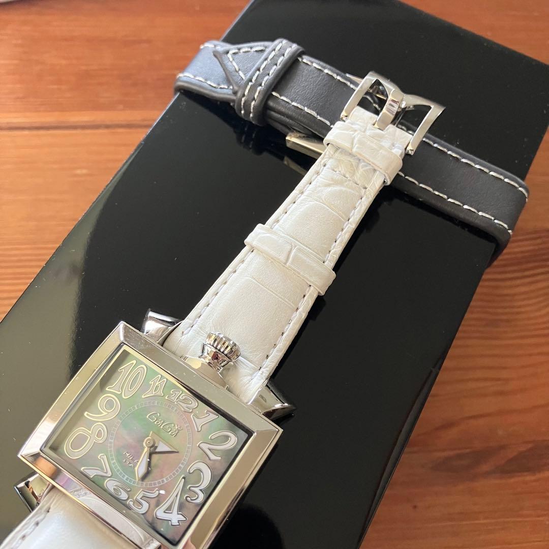 GaGa Milano ガガミラノ　ホワイトレザー 腕時計　アナログ時計