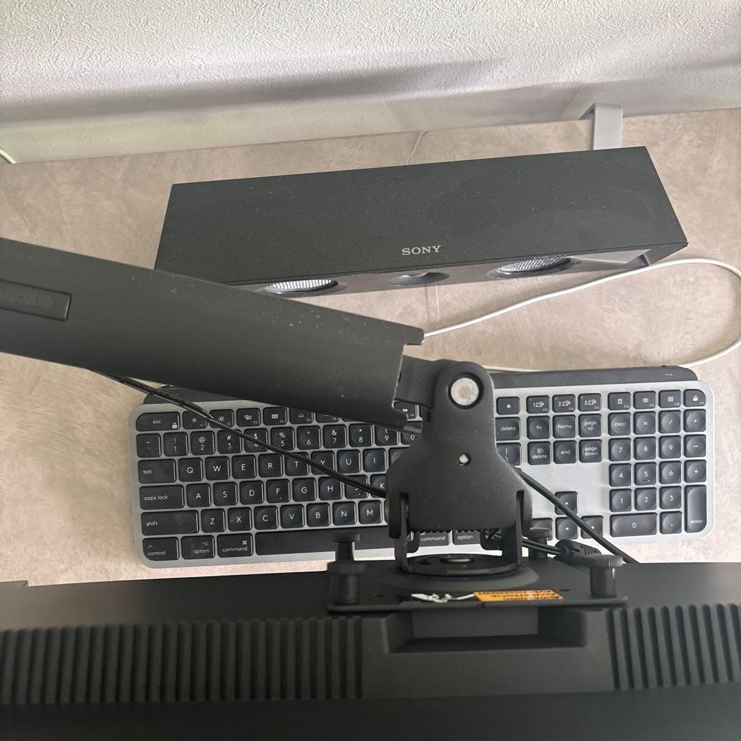 4kモニター　エルゴトロン セット