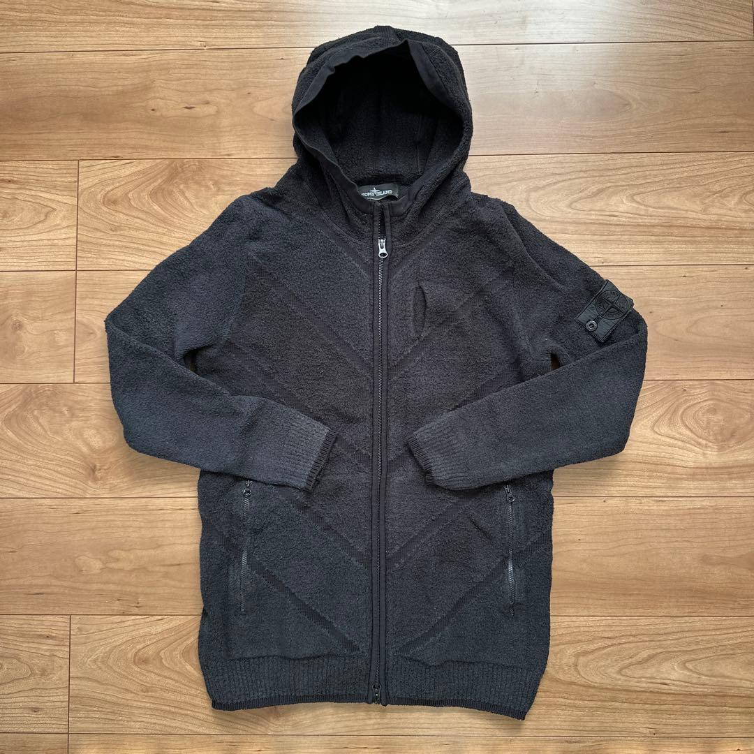 STONE  フード付きパーカー