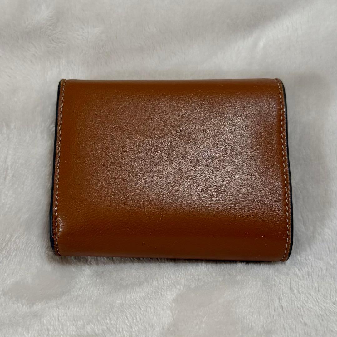 セリーヌ　トリオンフ　ウォレット