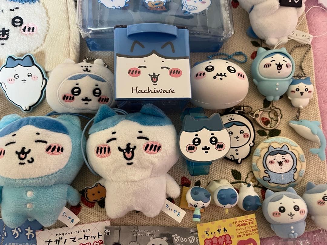 ハチワレグッズ　まとめ売り　ちいかわ