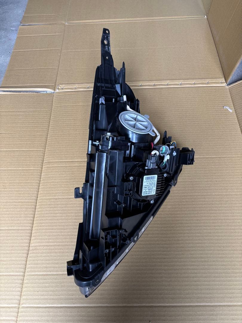 フェアレディZ z34 370z 純正ヘッドライト 右側