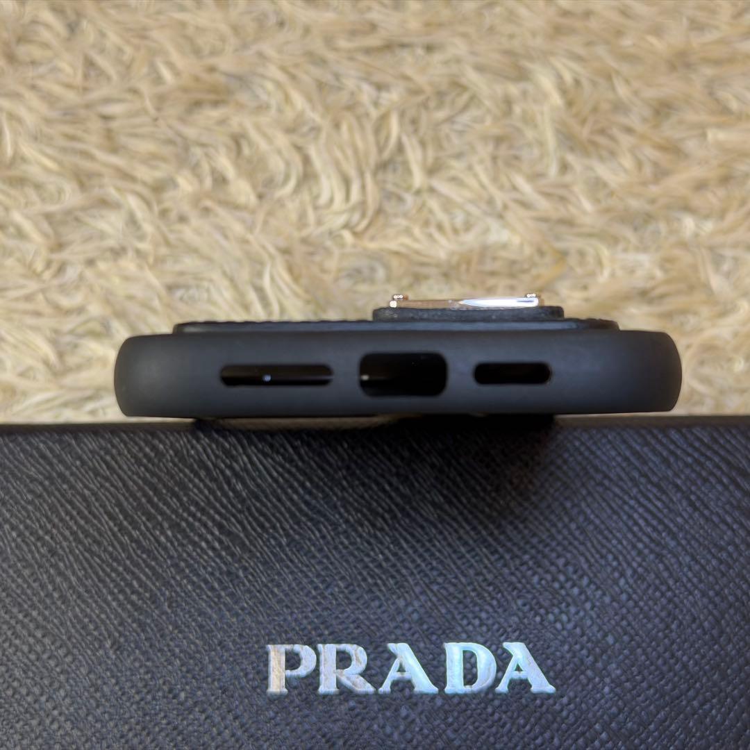 ☆極美品☆PRADA プラダ　iPhoneケース サフィアーノレザー　三角ロゴ