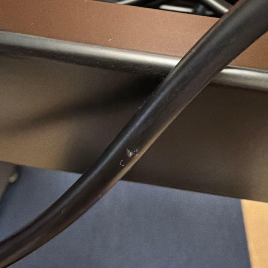 フレキシスポット　E8 足のみ