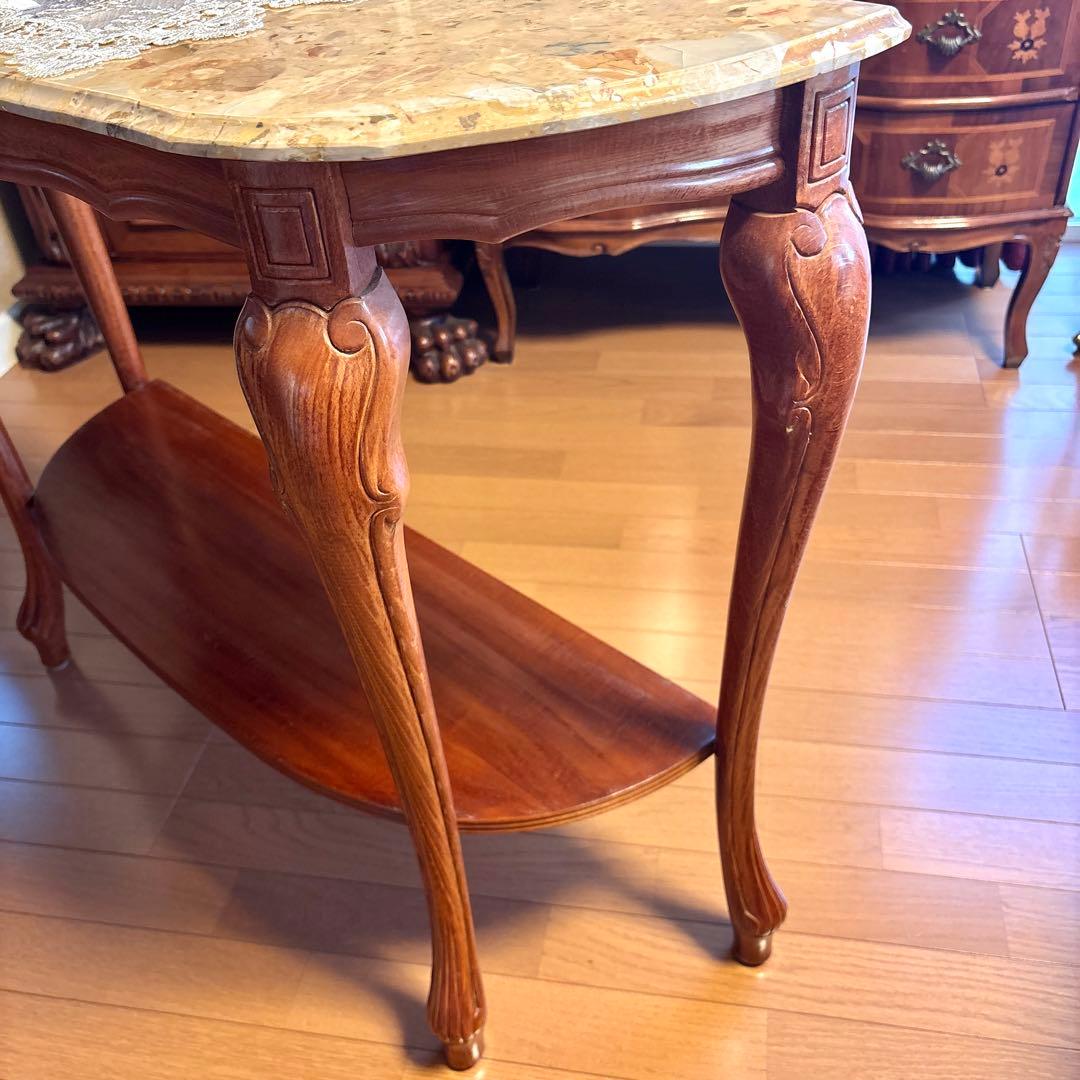 イタリア製 大理石 猫足コンソールテーブル、天使置物、真鍮コンポート、新品レース