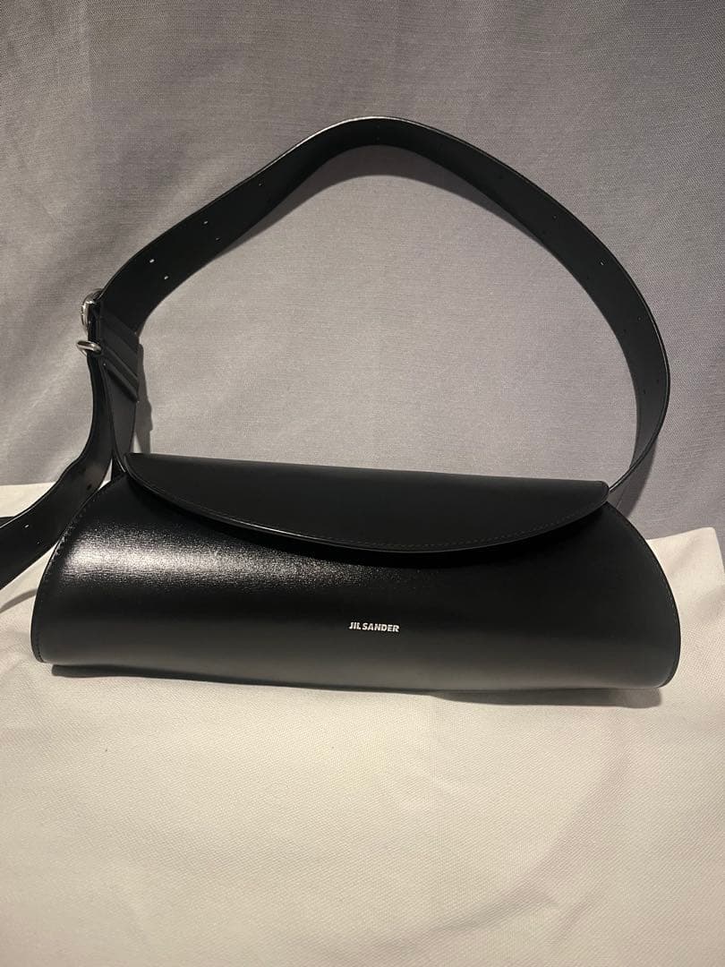 ジルサンダー　カンノーロ