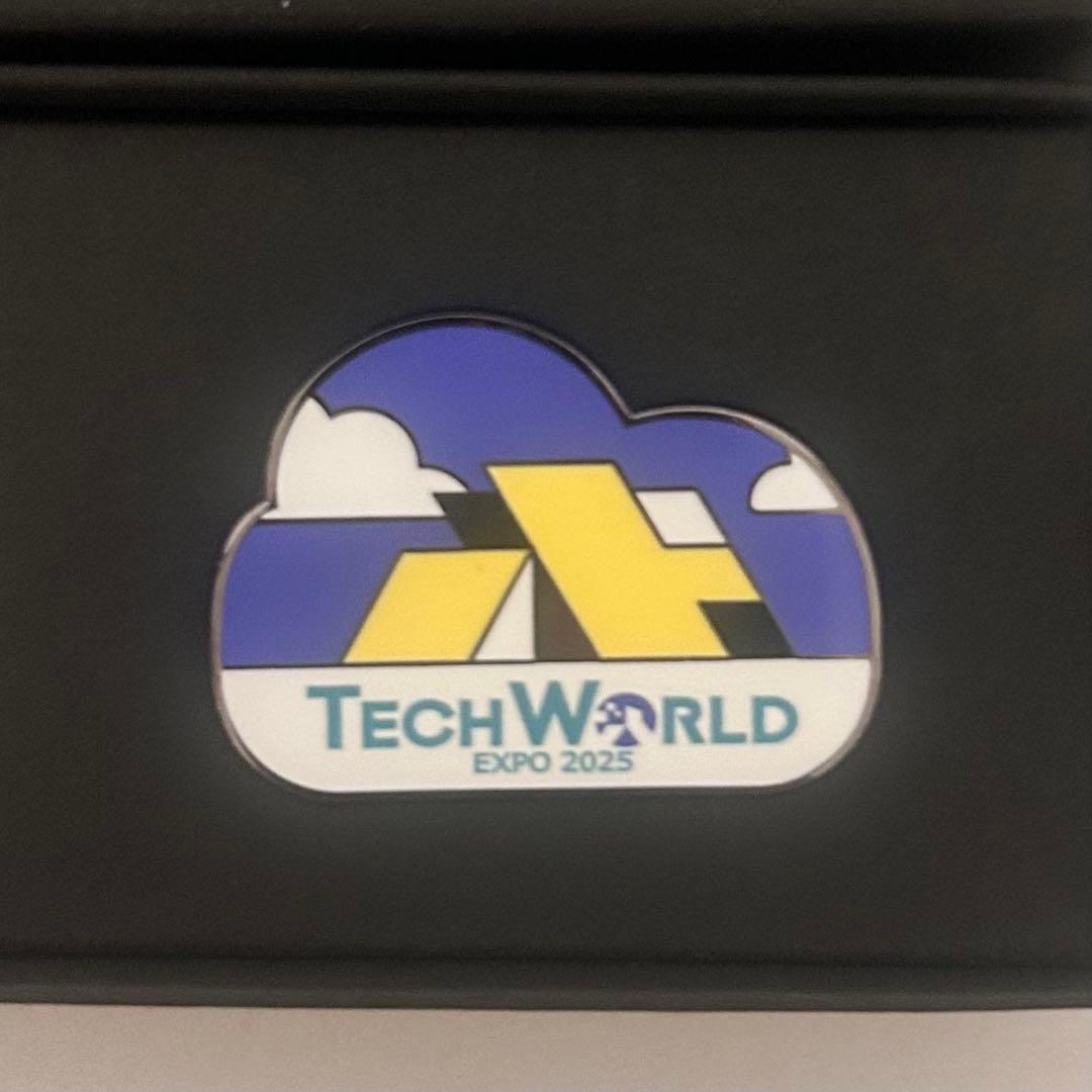 【非売品】TECH WORLD ピンバッジ 3個セット