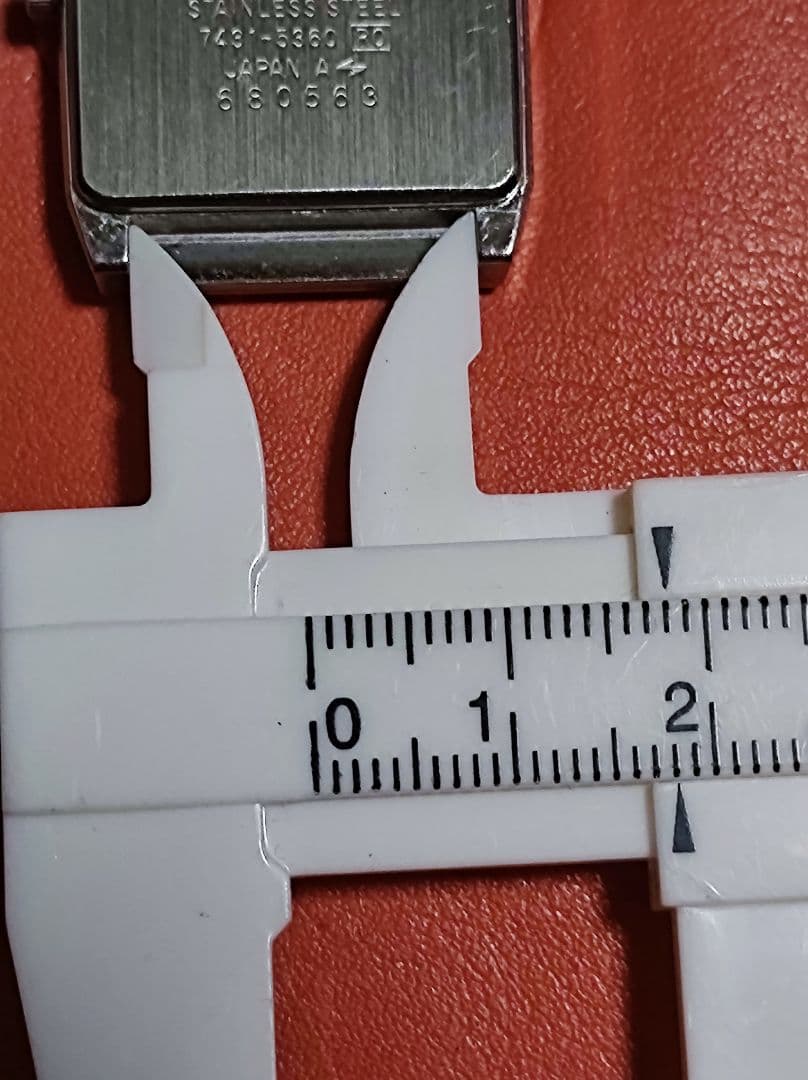 SEIKO クォーツ 腕時計 スクエア ブラック文字盤