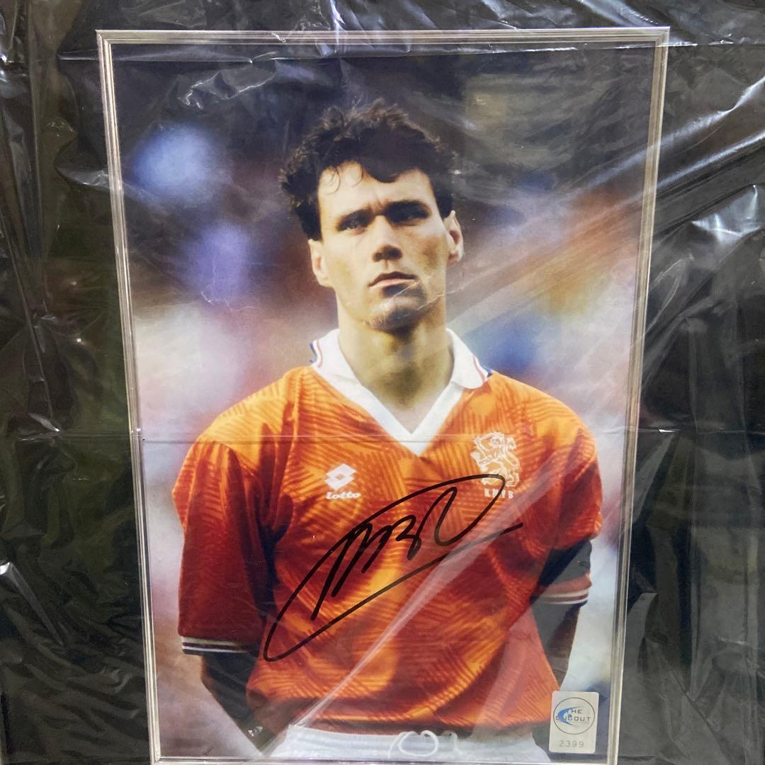 マルコ・ファン・バステン　直筆サイン入りフォト　額入り