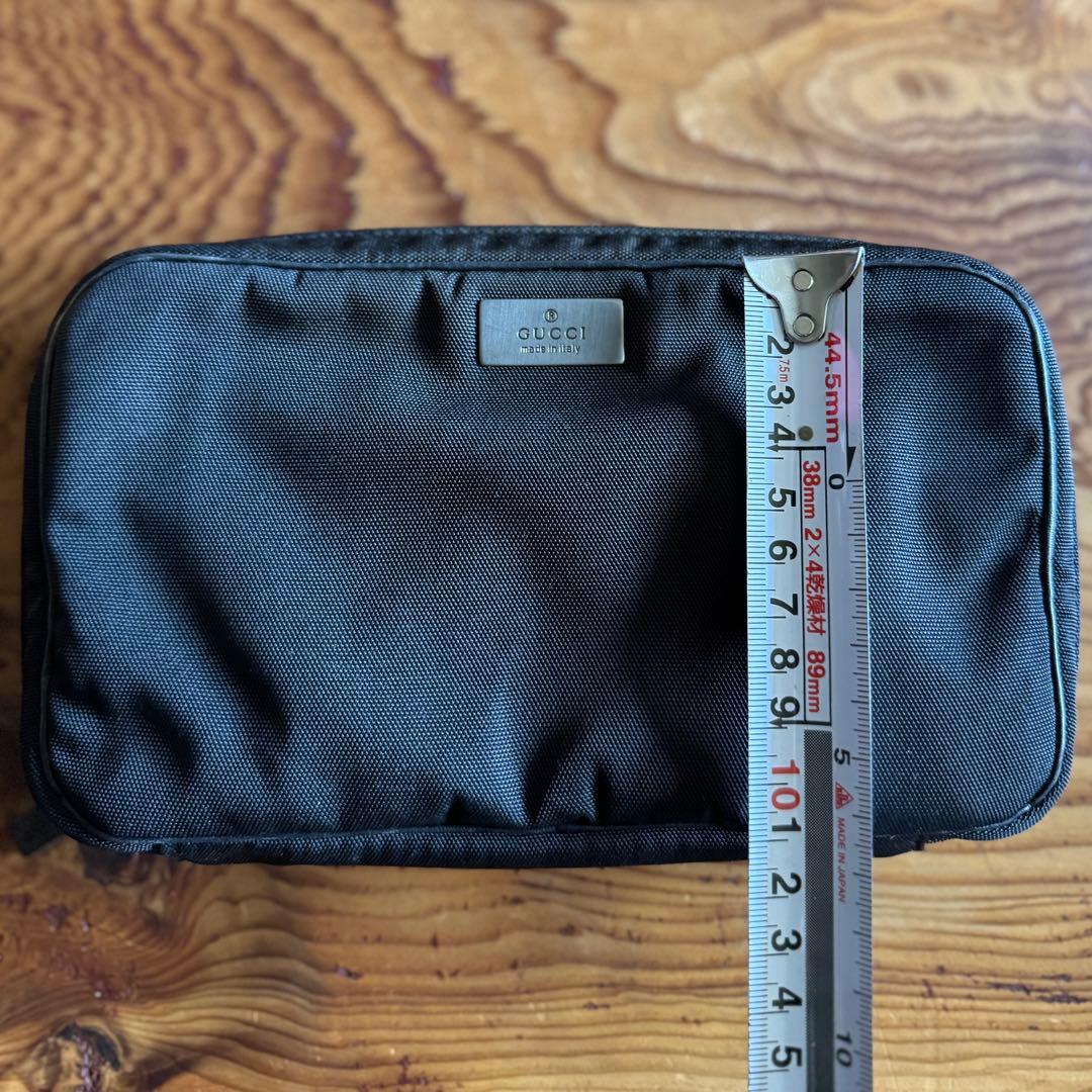 GUCCI トラベルポーチ 化粧ポーチ お薬ポーチ 旅行 持ち歩きサイズ 黒