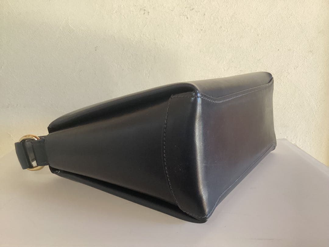 GUCCI ネイビーハンドバッグ 付属品付き