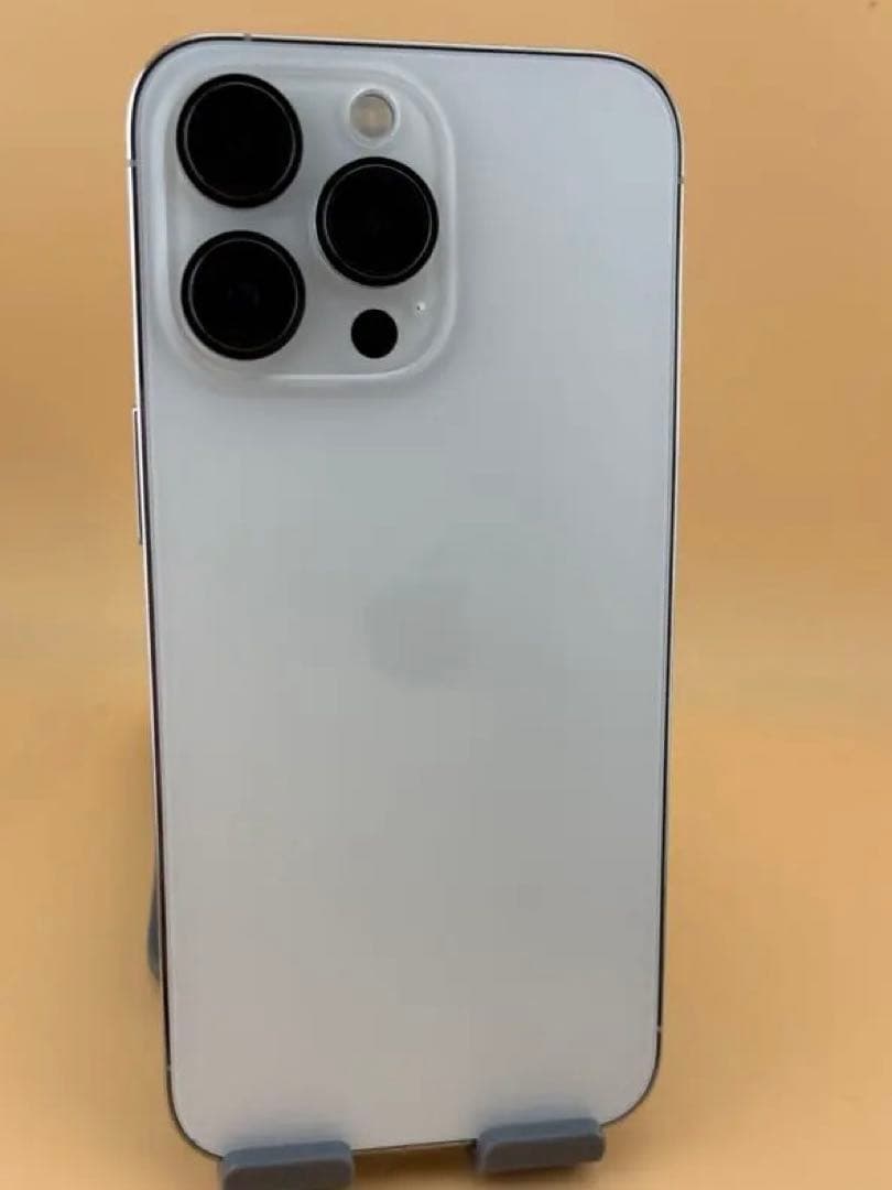 iPhone 13 Pro シルバー128GBバッテリー純正品100%美品。