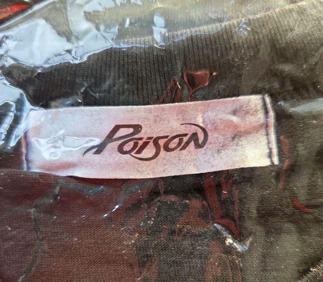 Poison 黒 (open up and Ahh)プリントTシャツ　未開封