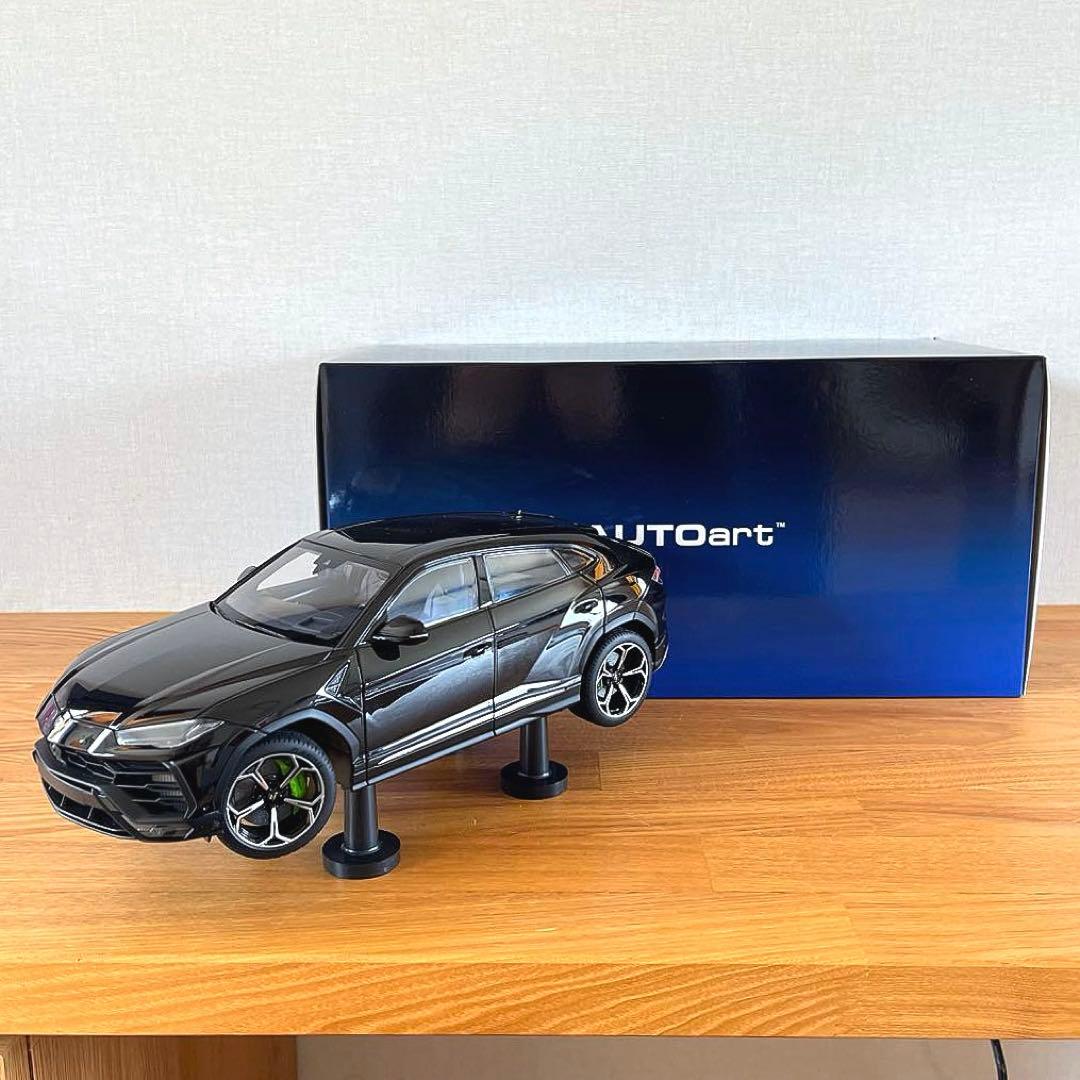 【S.Rさま専用】オートアート1/18 ランボルギーニ ウルス ソリッドブラック