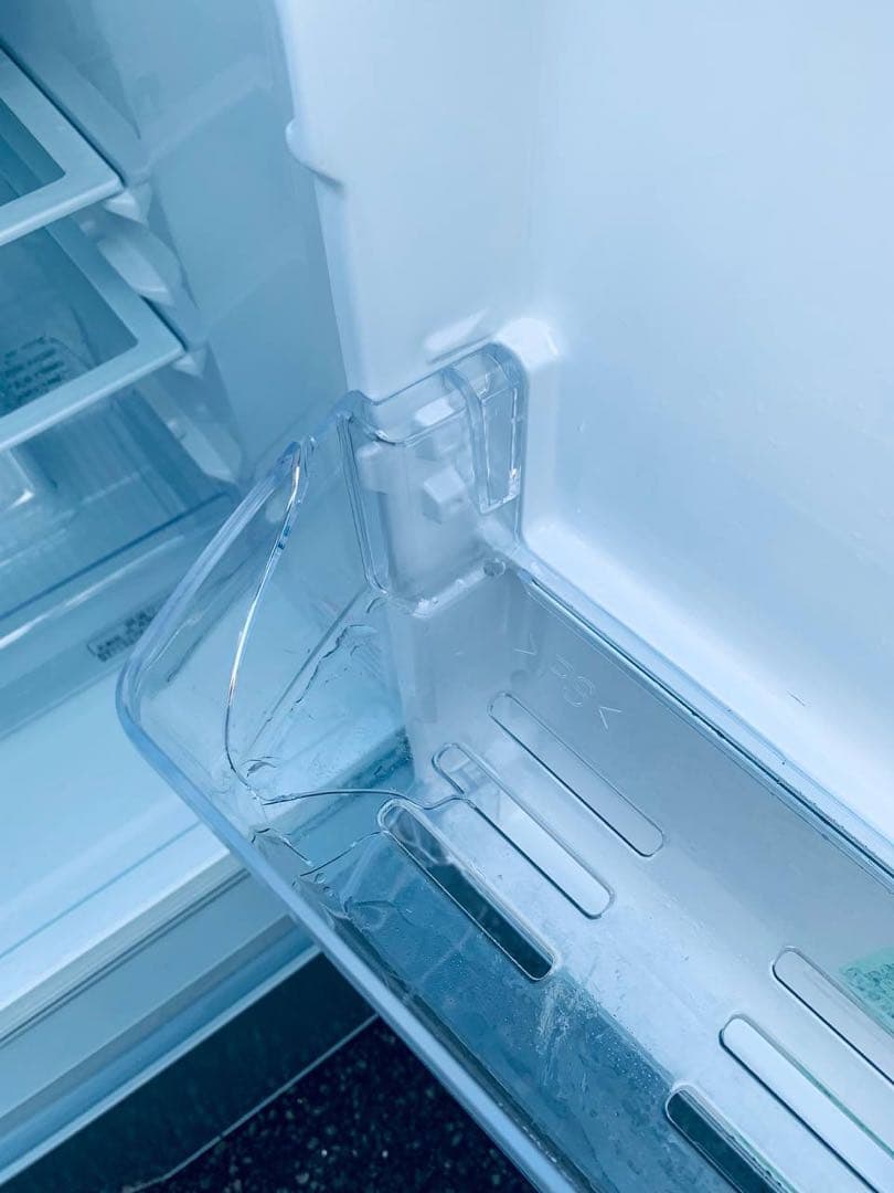 送料設置無料　MITSUBISHI ノンフロン冷凍冷蔵庫MR-P15D-S