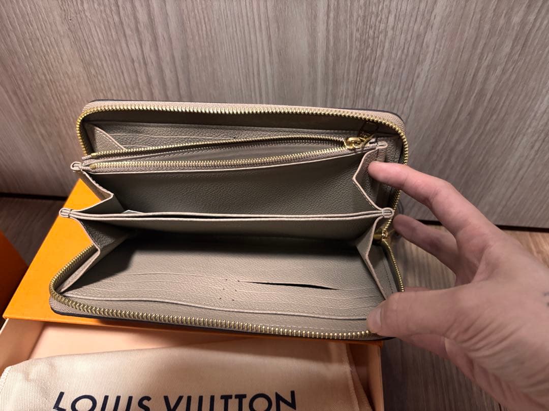 【ゆかっち】ルイヴィトン財布 ジッピー・ウォレット