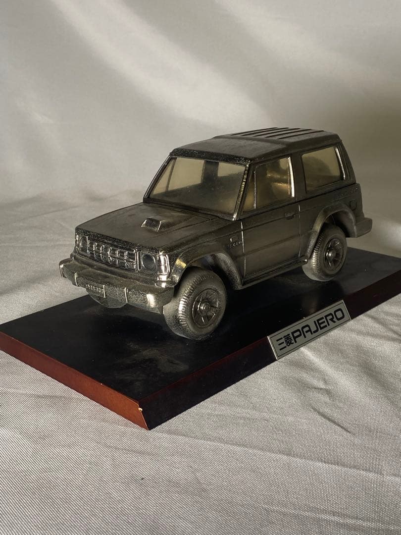 2279❣️ 金属製 三菱 パジェロ 置物 PAJERO V6 WAGON
