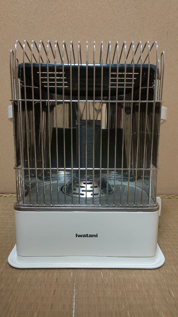 Iwatani カセットストーブ デカ暖 ホワイト
