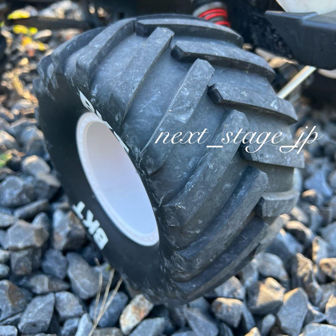 【4本】1/8 USA-1等 モンスタートラック 高品質タイヤ ホイールセット