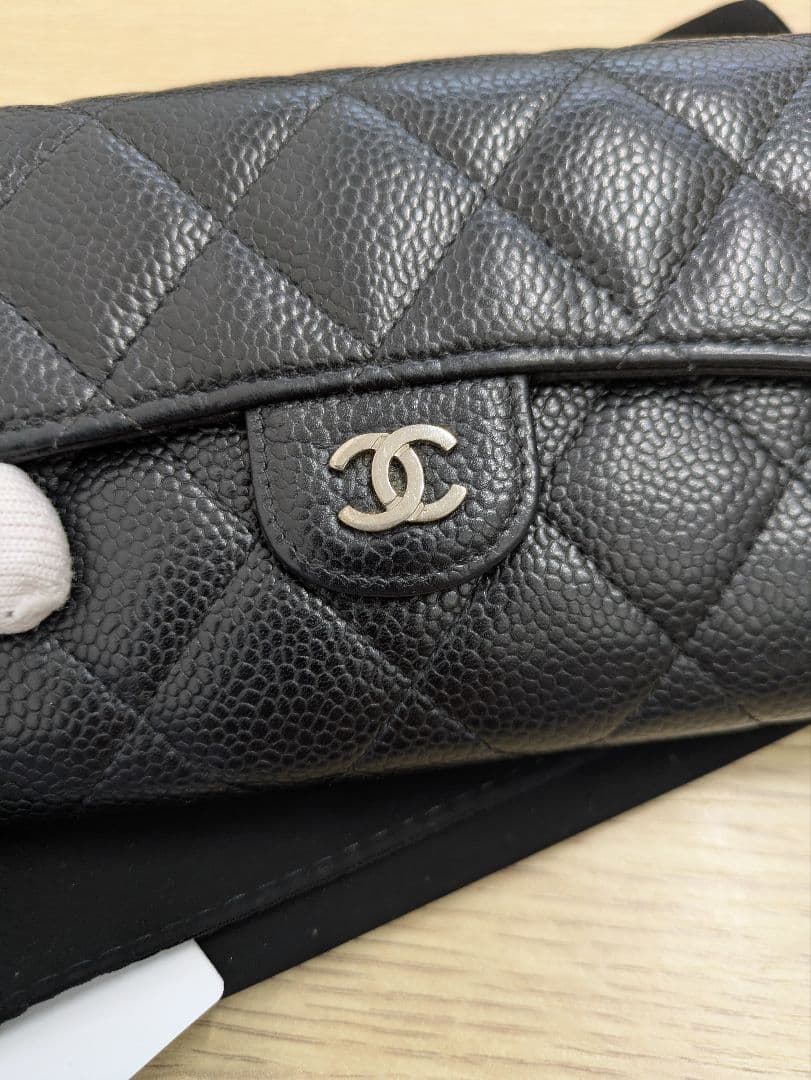 Momoセールシャネル クラシック ロング マトラッセ 二つ折り