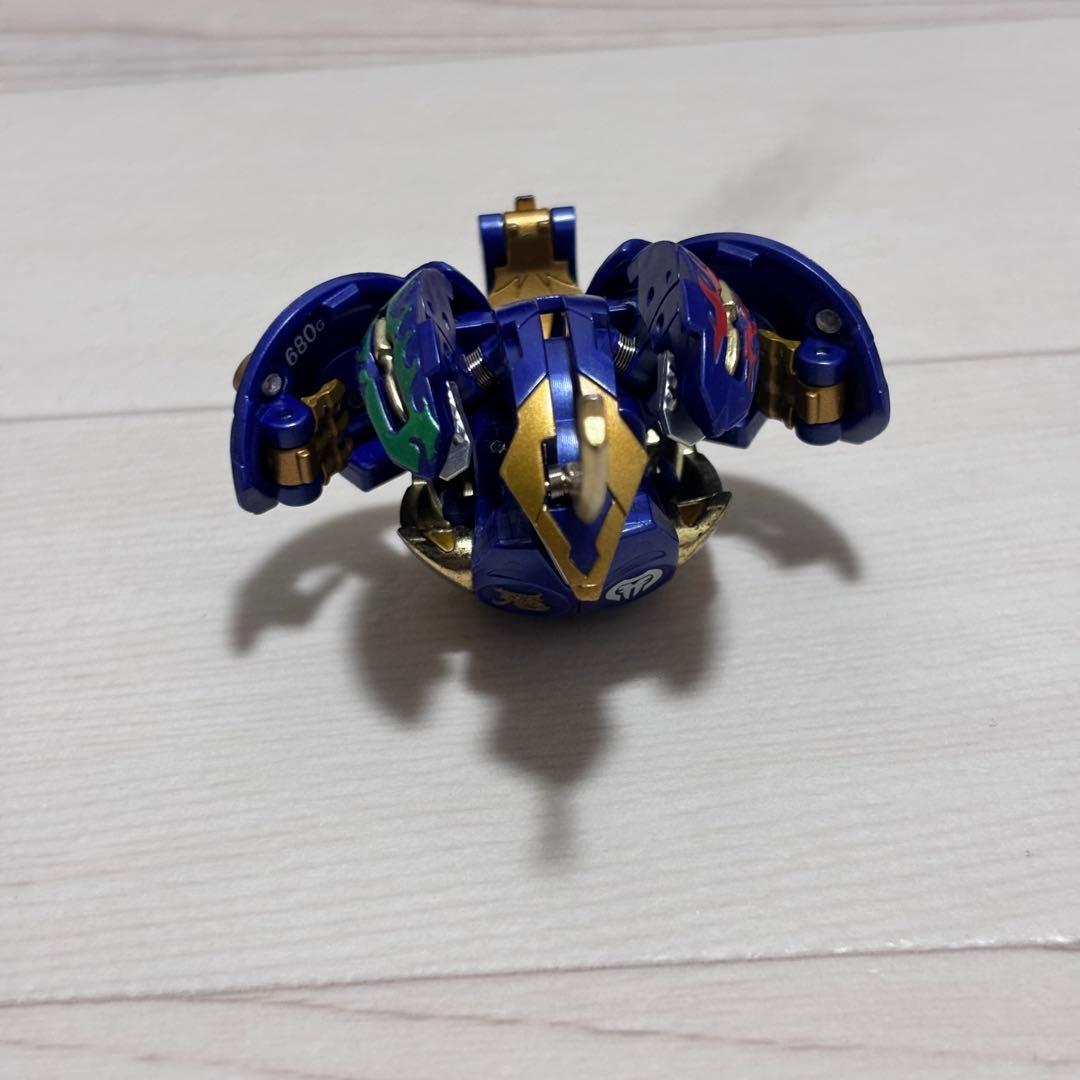 爆丸 滅ホロヴォス 680G本体のみカードなし