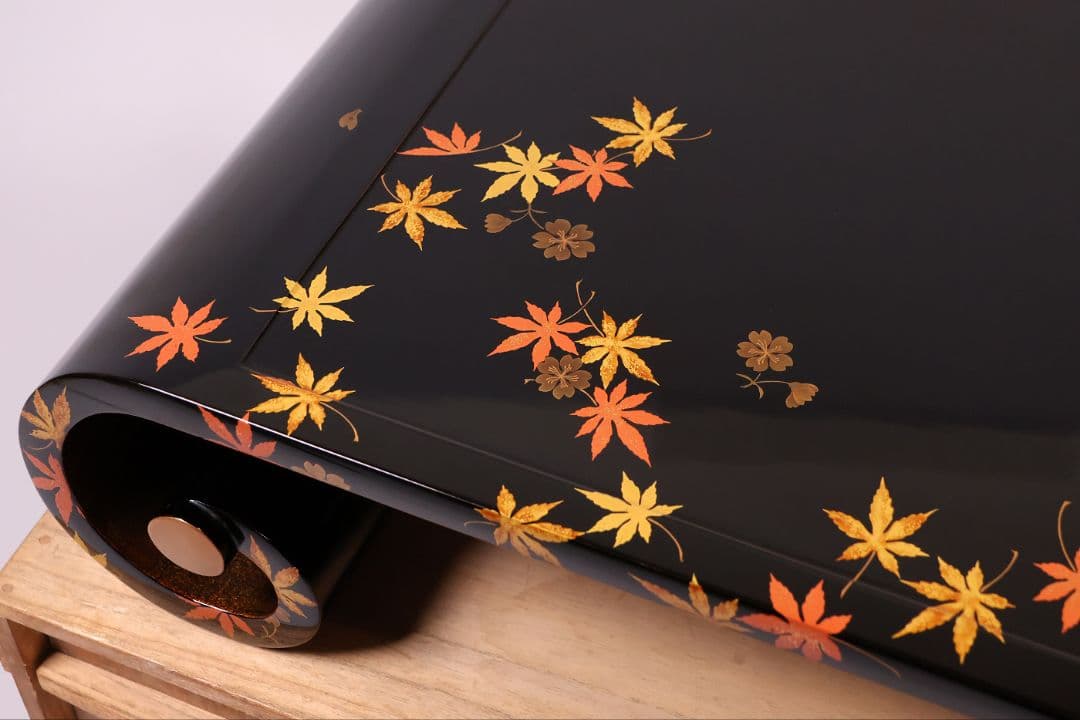 漆芸 紅葉桜 波千鳥 蒔絵 巻足 平卓 花台 黒塗 梨地 木製 楓【MA939】