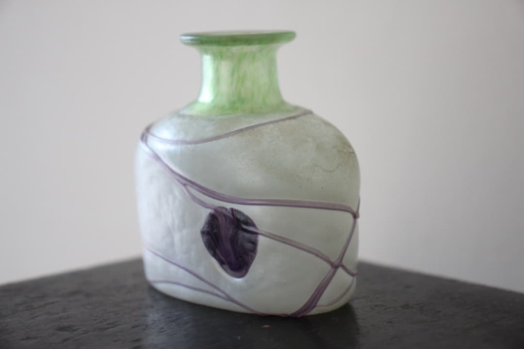 スウェーデン　コスタボダ　アーティストコレクション　ギャラクシー　小瓶　花瓶