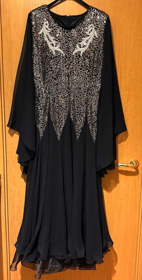 スパンコール刺繍付き ブラック ロングドレス カラオケ衣装 シフォン生地