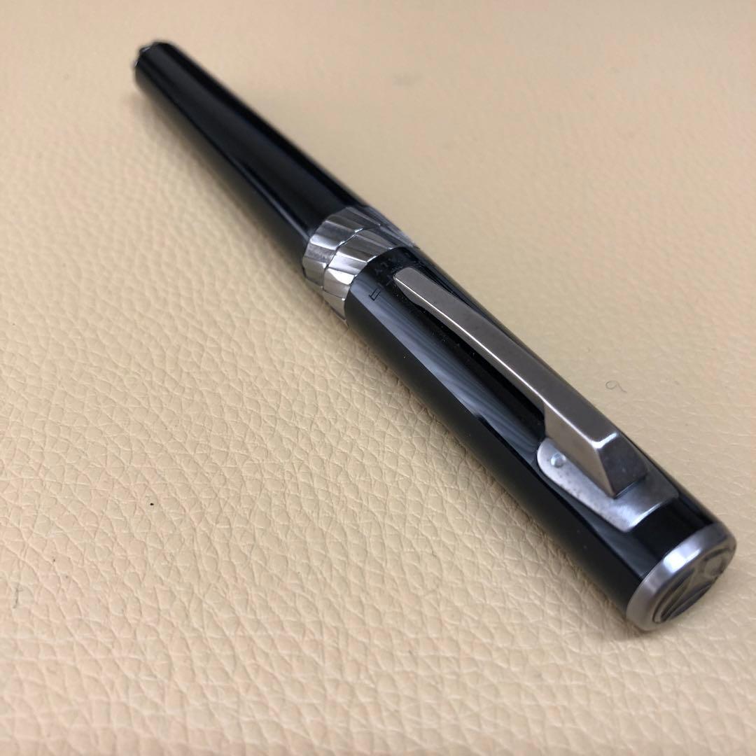 DELTA デルタ 万年筆 モモ・デザイン トルク ブラック・ガンメタル F