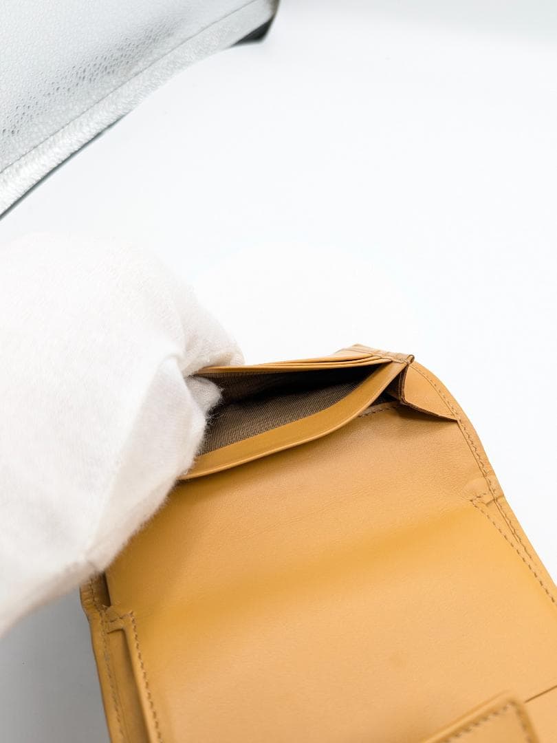 良品✨ セリーヌ ２つ折り財布 マカダム PVC ベージュ 0LN