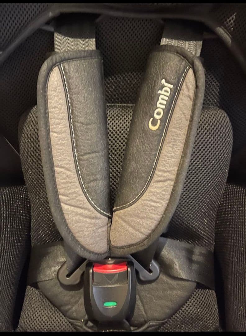 新生児対応　コンビ　クルムーヴ スマートエッグショック 回転式　チャイルドシート