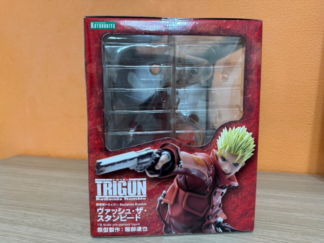 【新品未開封】1/8スケールフィギュア　トライガン　ヴァッシュ・ザ・スタンピード