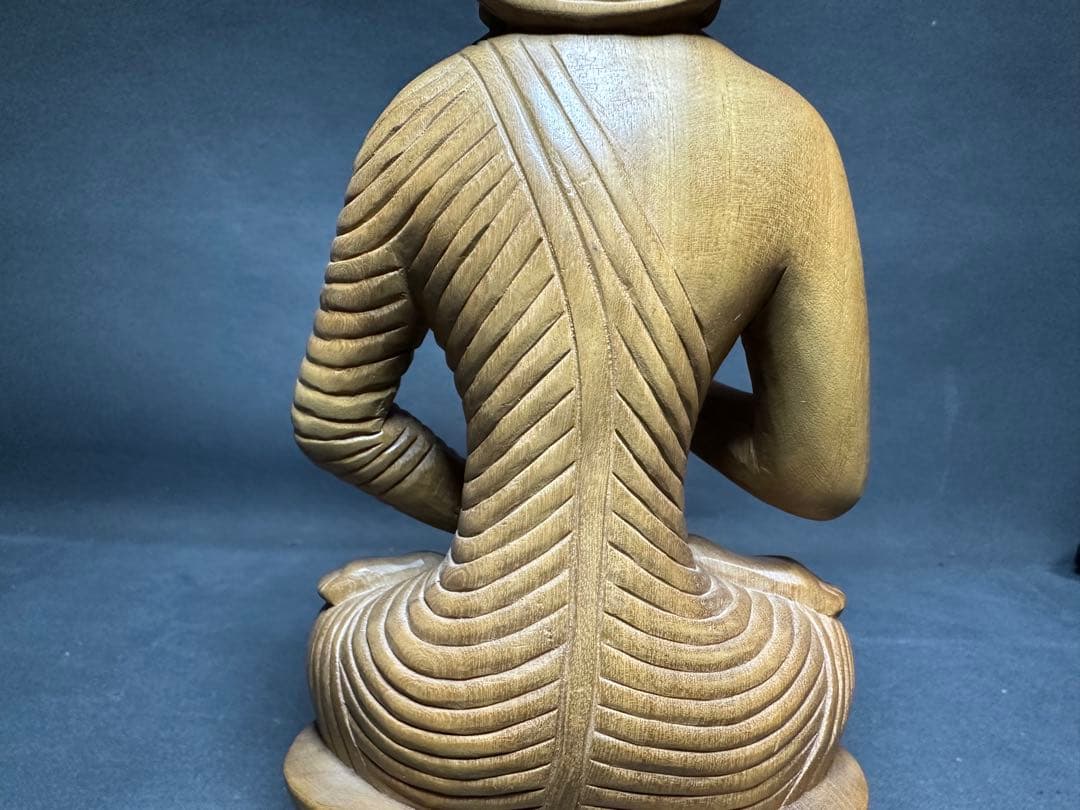 白檀　仏像　老山白檀　仏教美術　天然素材　置物　飾り物　古美術品　 置物　仏教